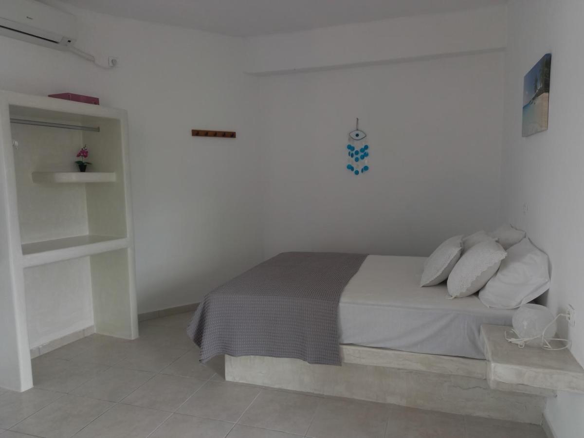 Marianna Studios Donoussa Habitación foto